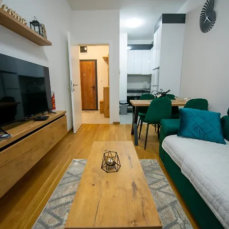 Apartament Mihalena